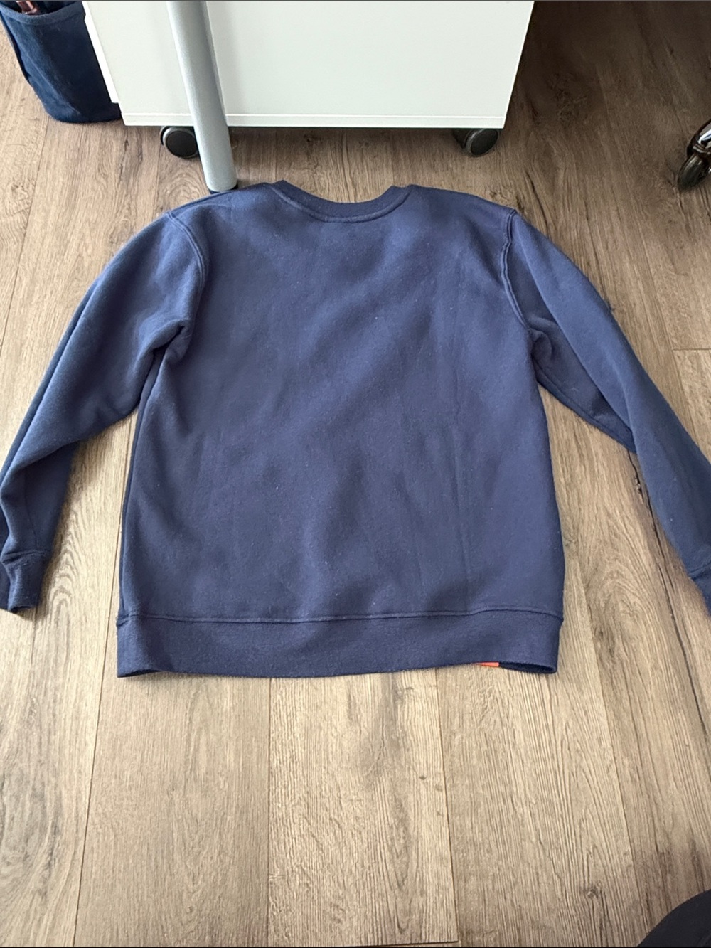 NFL Chicago Bears Boy’s Navy Crewneck Sweatshirt with Orange Logo. Size 14/16 - Picture 4 of 5